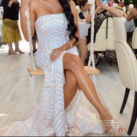 Jovani 2022, iridescent sequins throughout the Dress - Picture 13 of 13